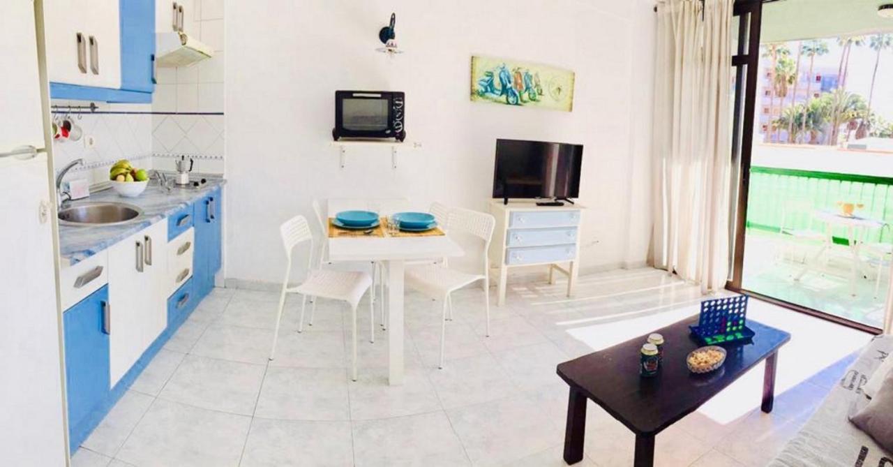 Beach And Pool In Playa De Las Americas Appartement Buitenkant foto