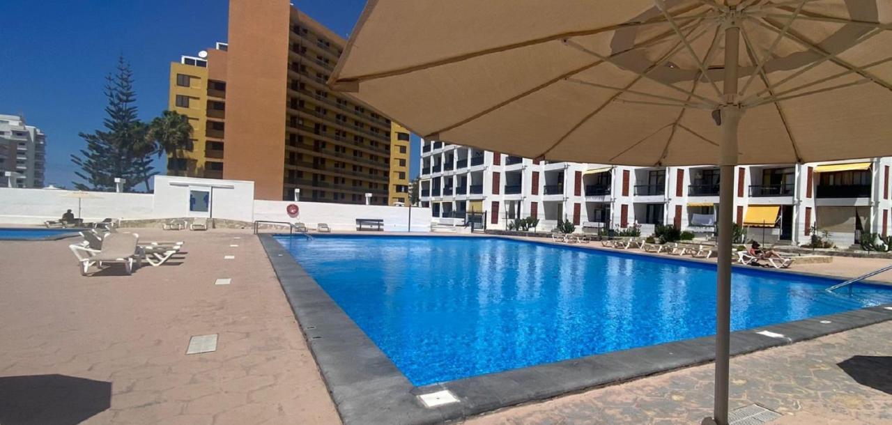 Beach And Pool In Playa De Las Americas Appartement Buitenkant foto